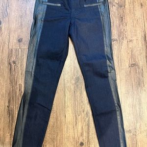 Tory Burch Black Pebbled Leather Knee High Zipper Womens Size 8